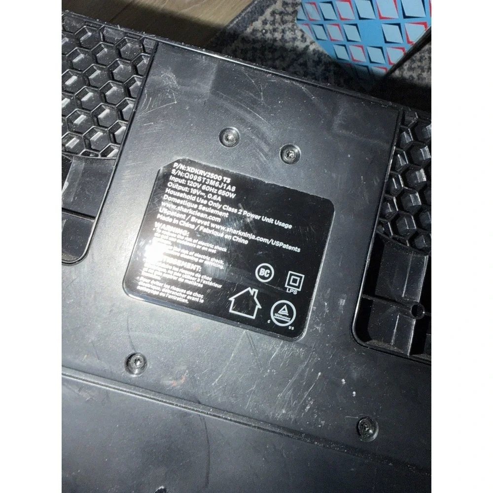 Shark AI Ultra Self-Empty Robot Vacuum, Bagless 60-Day Capacity Base,‎ Wi-Fi